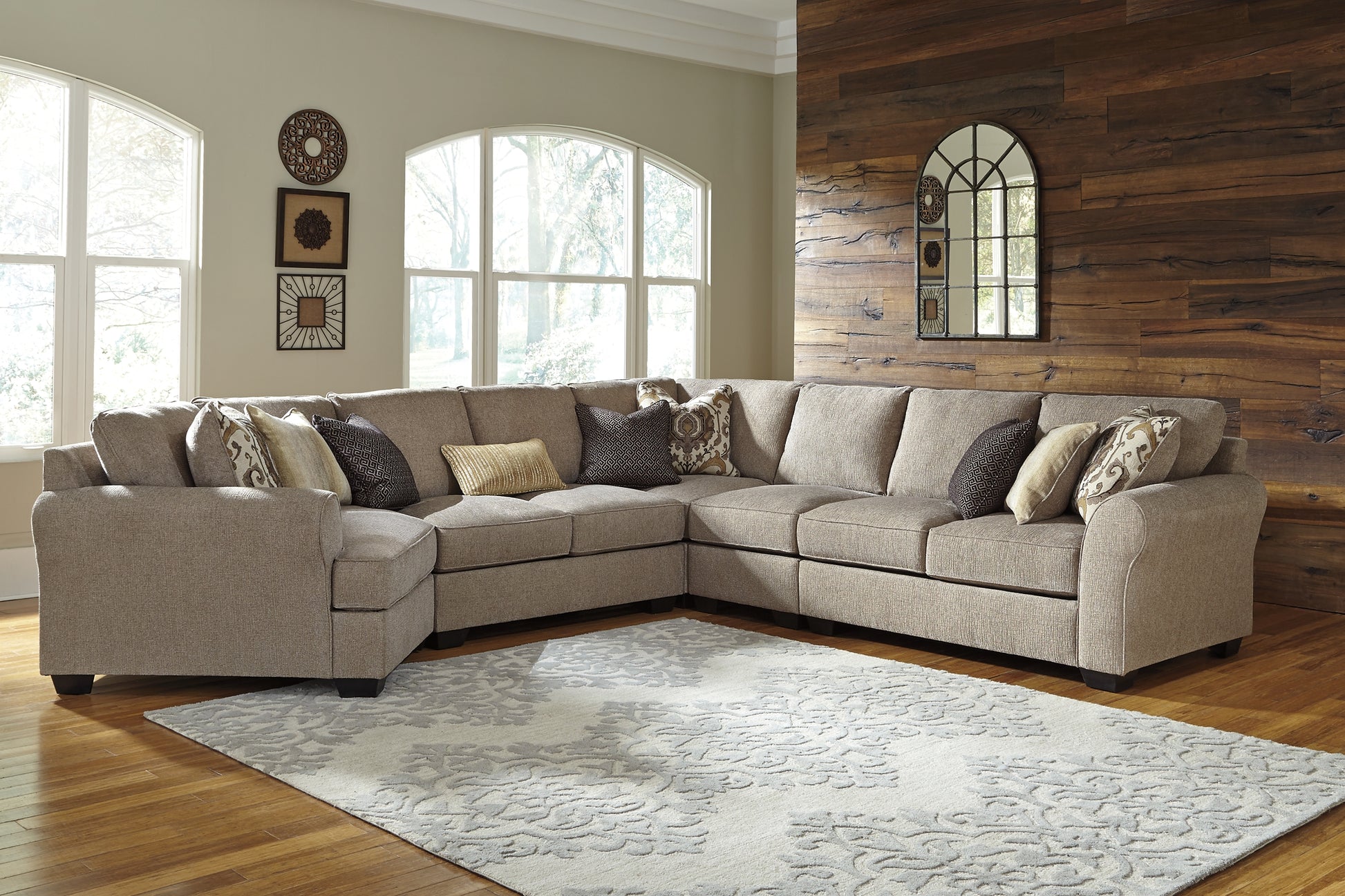 Pantomine 5 Piece Sectional With