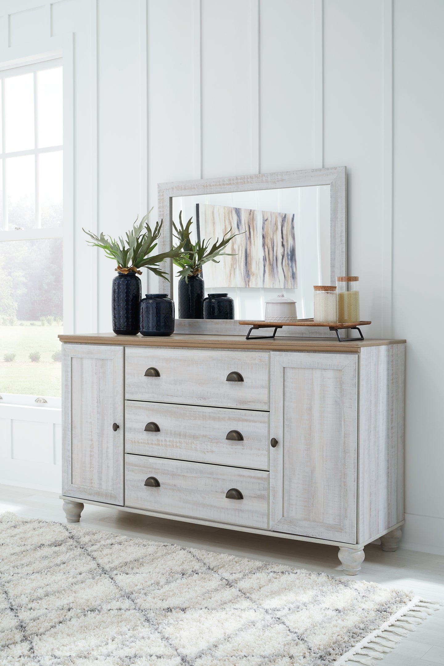 Haven Bay Queen Panel Bed with Mirrored Dresser